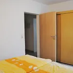 Haus Sieben Wohnung 7 Roonstrasse 3